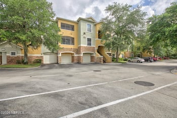 8539 Gate Pw W #616, Jacksonville, FL 32216