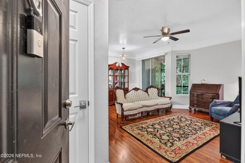 8539 Gate Pw W #616, Jacksonville, FL 32216