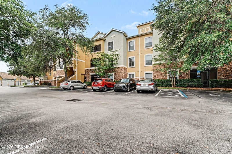 8539 Gate Pw W #633, Jacksonville, FL 32216