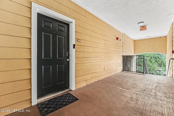 8539 Gate Pw W #633, Jacksonville, FL 32216