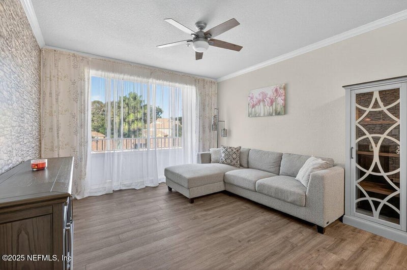8539 Gate Pw W #9325, Jacksonville, FL 32216