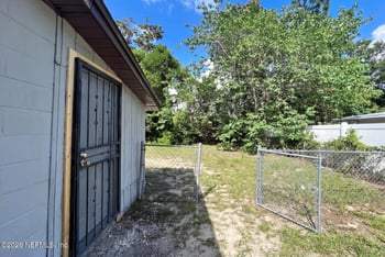 8543 Oak Leaf Rd, Jacksonville, FL 32208