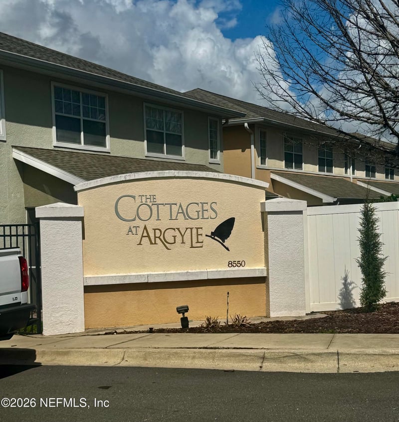 8550 Argyle Business Loop #1402, Jacksonville, FL 32244