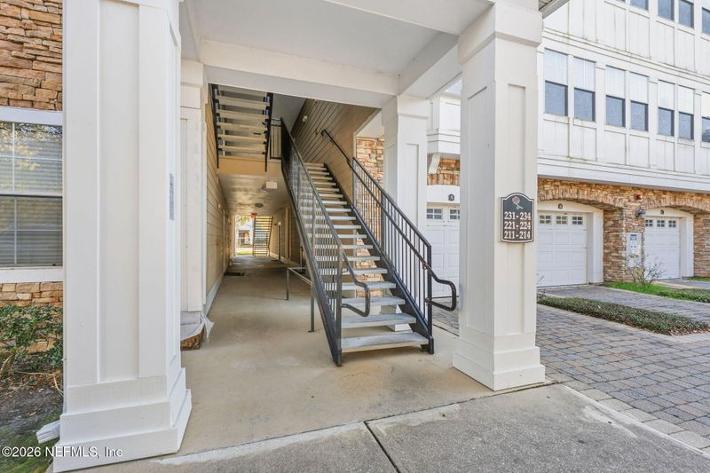 8550 Touchton Rd #212, Jacksonville, FL 32216