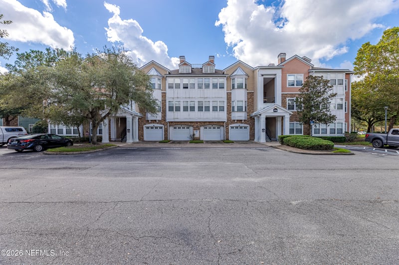 8550 Touchton Rd #221, Jacksonville, FL 32216