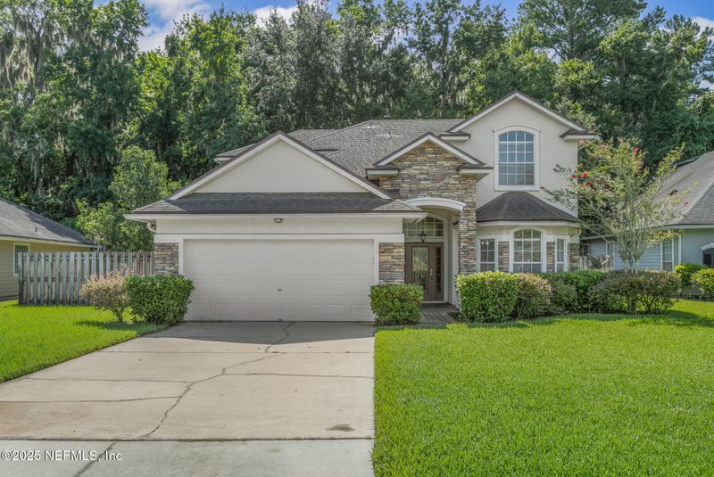 856 Reflection Cove Rd E, Jacksonville, FL 32218