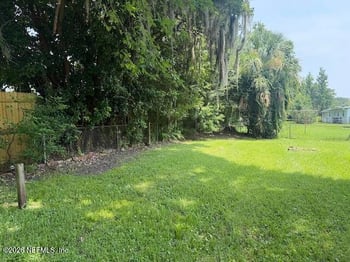 8562 Darlington Dr, Jacksonville, FL 32208