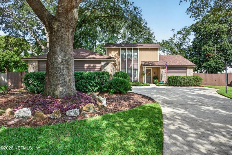 8565 Echoridge Ct, Jacksonville, FL 32244