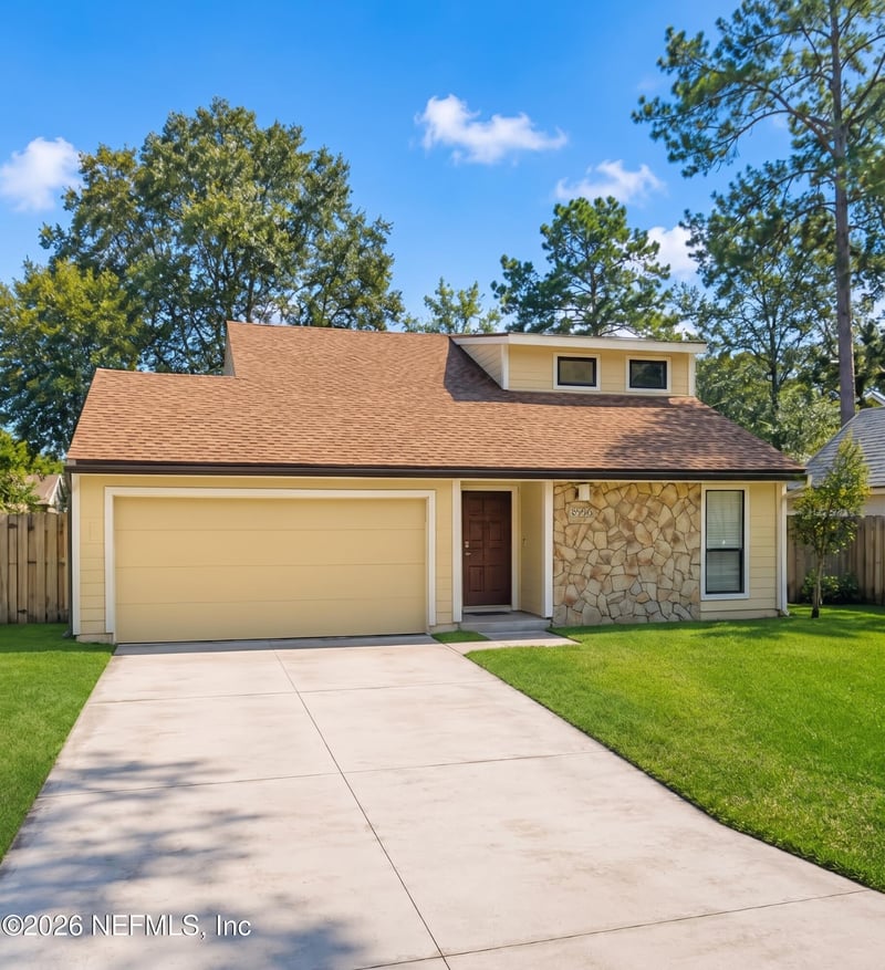8566 Goldeneye Ln, Jacksonville, FL 32217