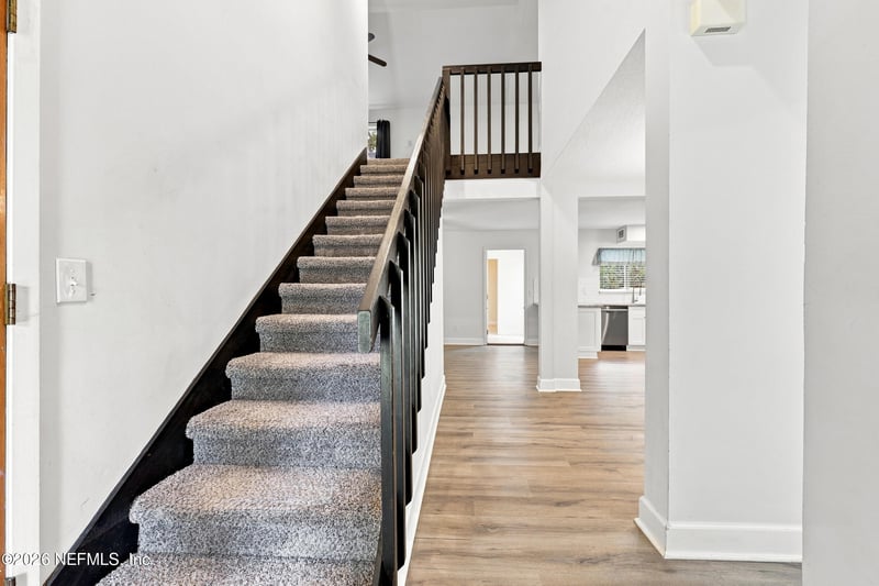 8566 Goldeneye Ln, Jacksonville, FL 32217
