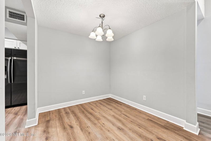 8566 Goldeneye Ln, Jacksonville, FL 32217