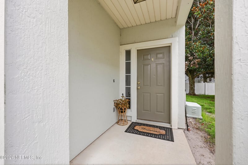 857 Southern Creek Dr, St Johns, FL 32259