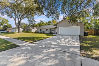 8573 Blackberry Ln E, Jacksonville, FL 32244