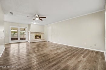 8574 Blackberry Ln E, Jacksonville, FL 32244