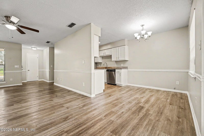 8574 Blackberry Ln E, Jacksonville, FL 32244