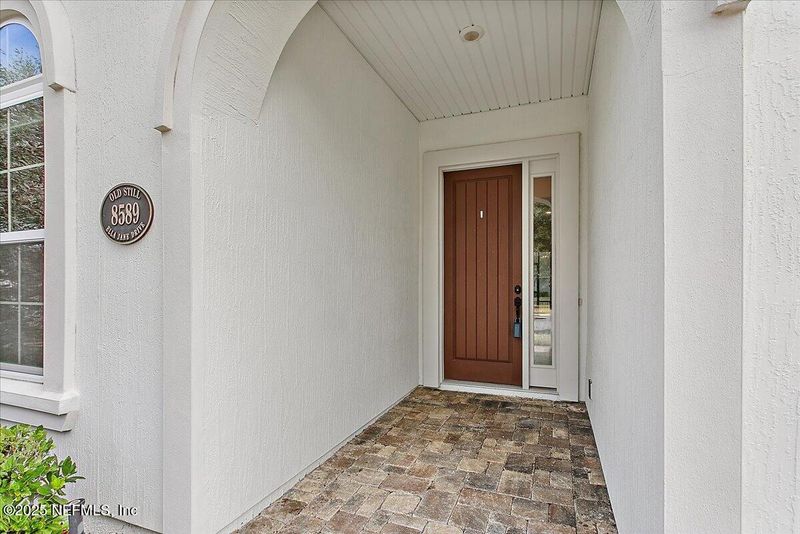 8589 Ella Jane Dr, Jacksonville, FL 32256