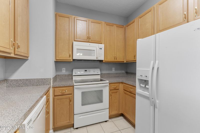 8601 Beach Blvd #1002, Jacksonville, FL 32216