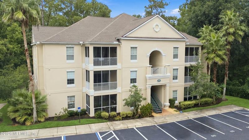 8601 Beach Blvd #208, Jacksonville, FL 32216