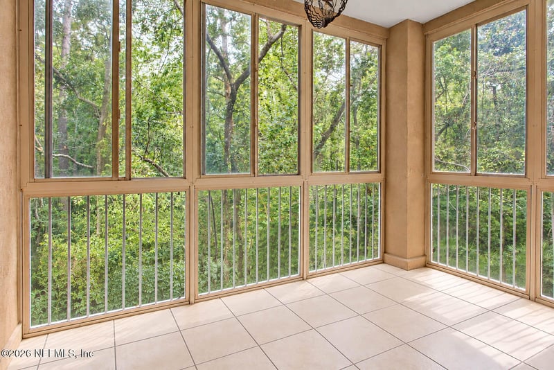 8601 Beach Blvd #208, Jacksonville, FL 32216