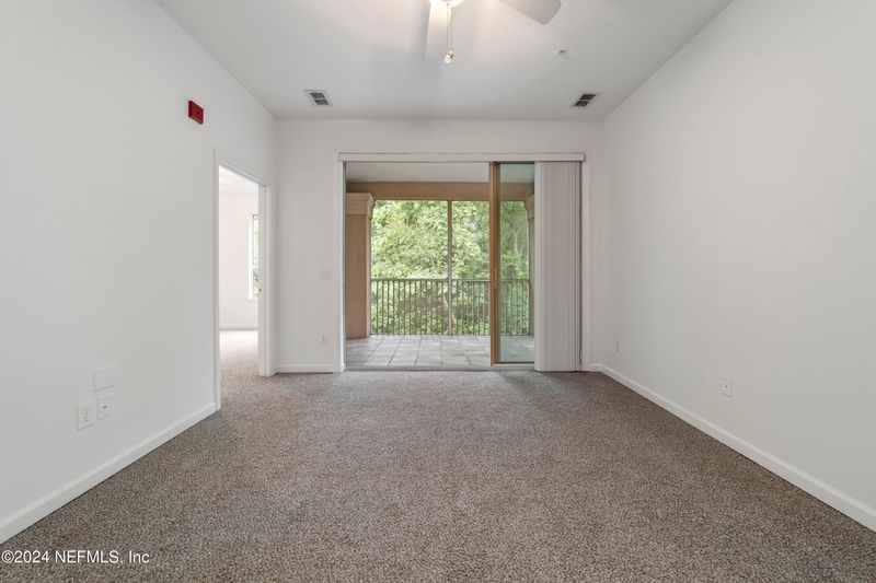 8601 Beach Blvd #712, Jacksonville, FL 32216