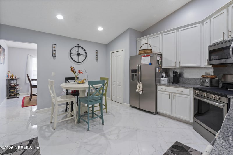 8603 Beresford Ln, Jacksonville, FL 32244