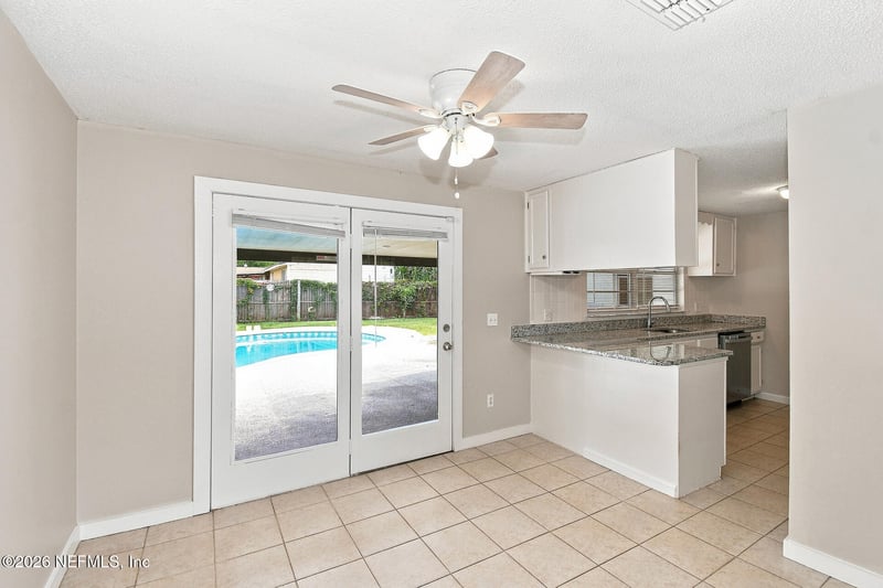 8603 Hammondwood Rd S, Jacksonville, FL 32221