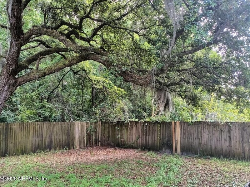 8611 Darlington Dr, Jacksonville, FL 32208