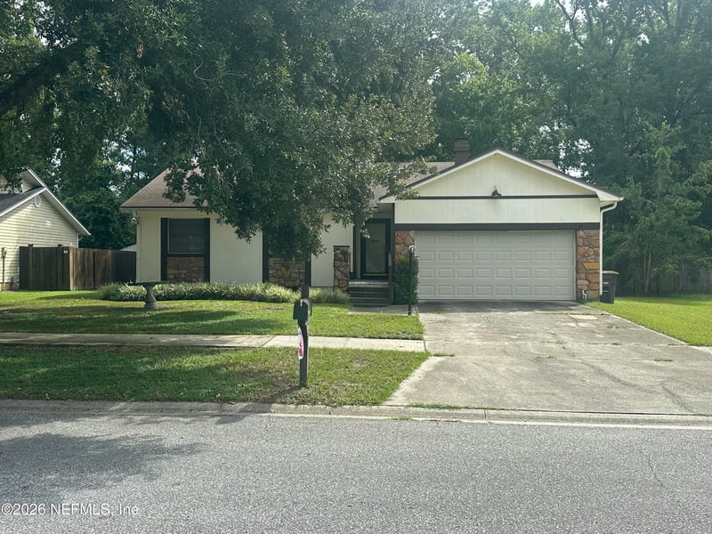 8613 Beechfern Ln E, Jacksonville, FL 32244