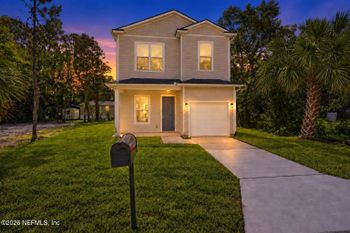 863 W 6th St, St Augustine, FL 32084