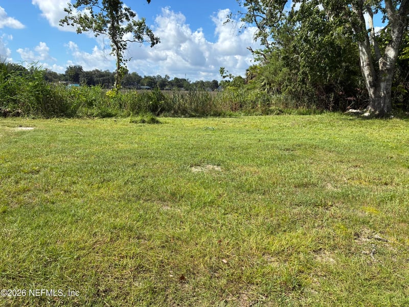 8647 Madison Ave, Jacksonville, FL 32208