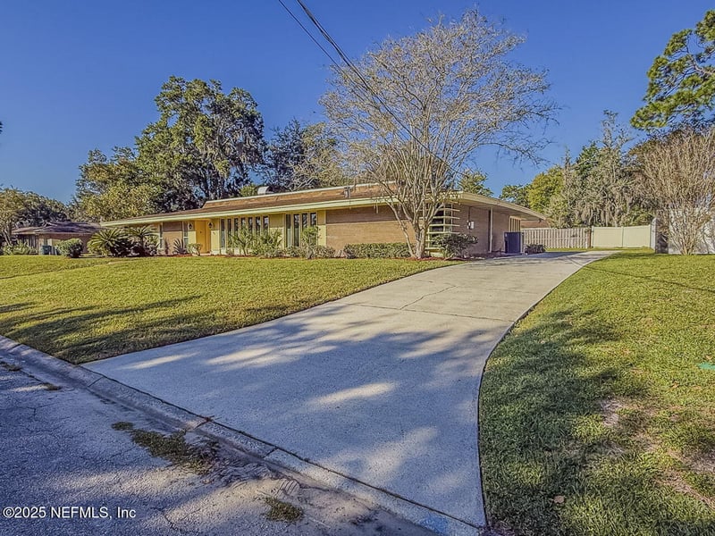 8652 Villa San Jose Dr E, Jacksonville, FL 32217