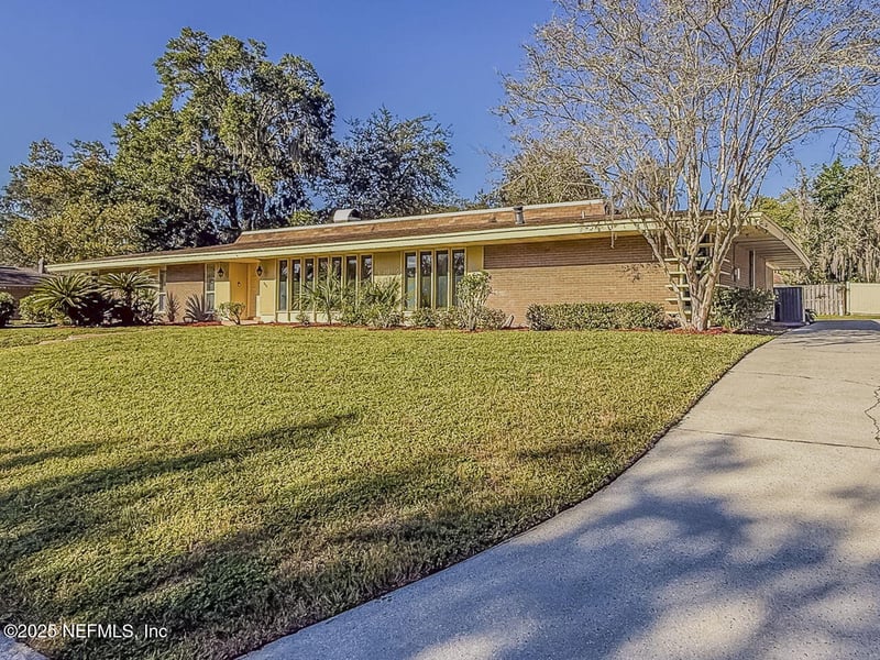 8652 Villa San Jose Dr E, Jacksonville, FL 32217