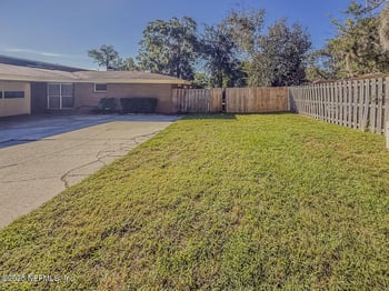 8652 Villa San Jose Dr E, Jacksonville, FL 32217