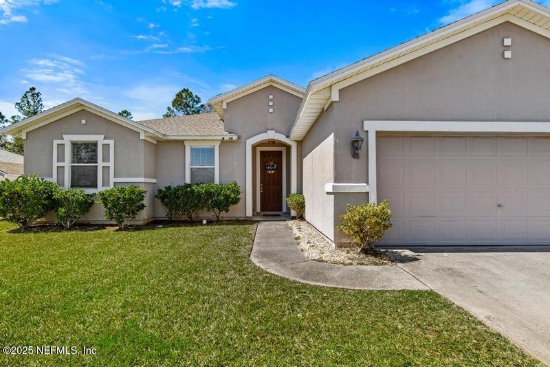 86550 Cartesian Pointe Dr, Yulee, FL 32097