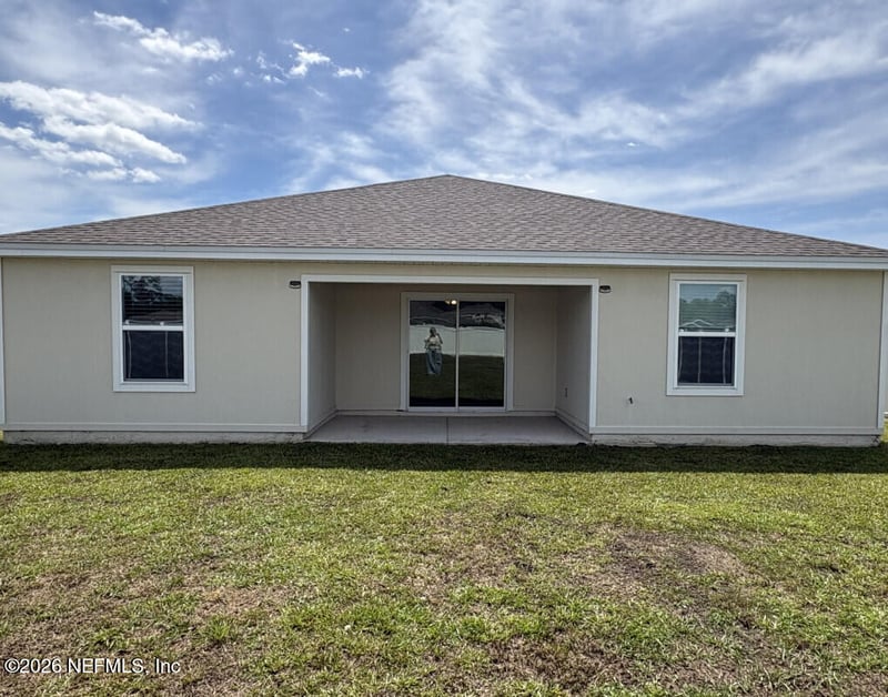 8656 Newnan Lake Dr, Macclenny, FL 32063