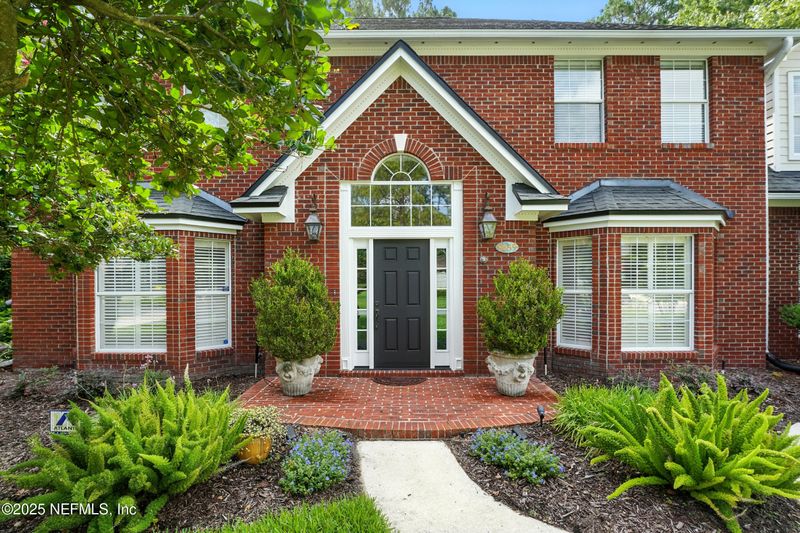 8659 Hampshire Glen Dr S, Jacksonville, FL 32256