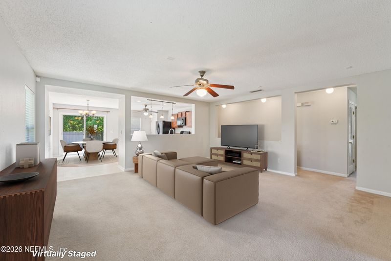 86648 Cartesian Pointe Dr, Yulee, FL 32097