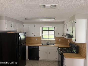 8672 Hammondwood Rd S, Jacksonville, FL 32221