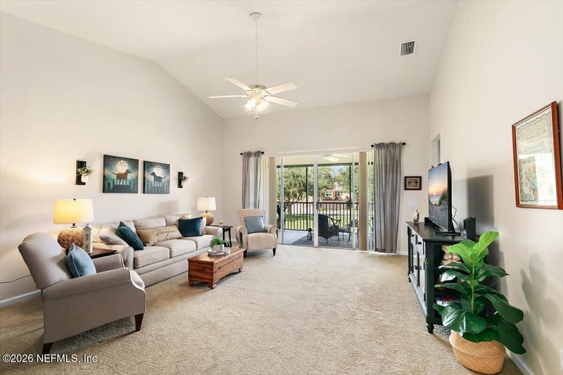 8686 Little Swift Cir, Jacksonville, FL 32256