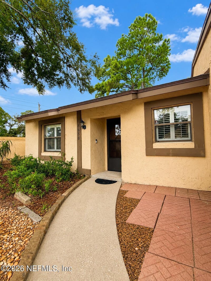 8688 Deermoss Way W, Jacksonville, FL 32217