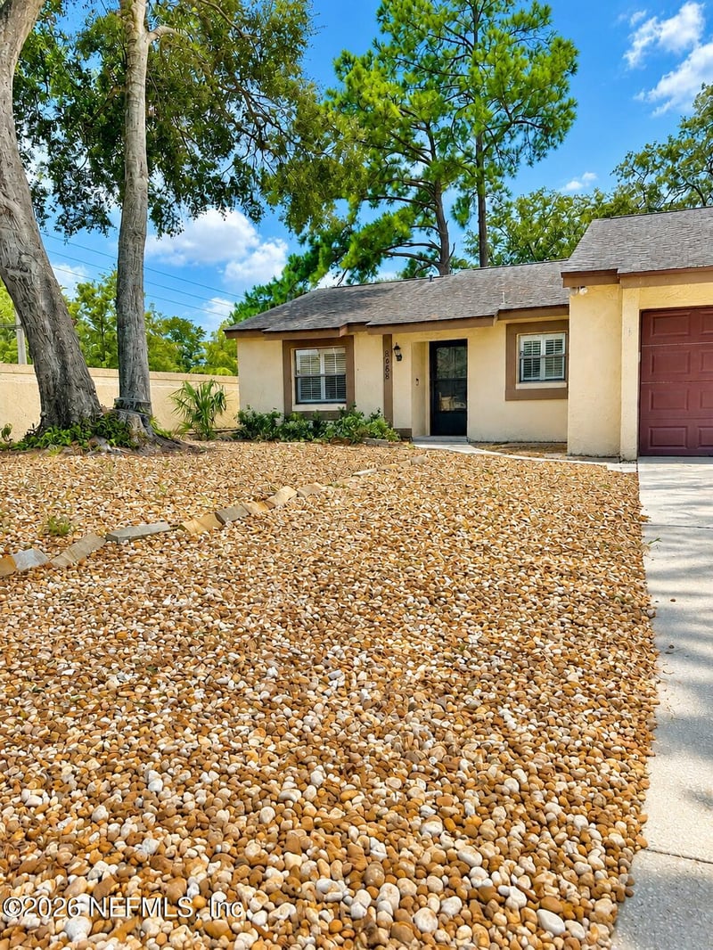 8688 Deermoss Way W, Jacksonville, FL 32217