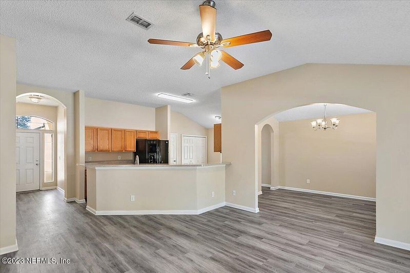869 Mackenzie Cir, St Augustine, FL 32092