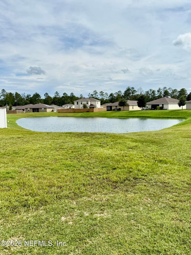 8690 Lake George Cir E, Macclenny, FL 32063