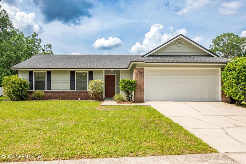 8691 Hammond Forest Dr, Jacksonville, FL 32221