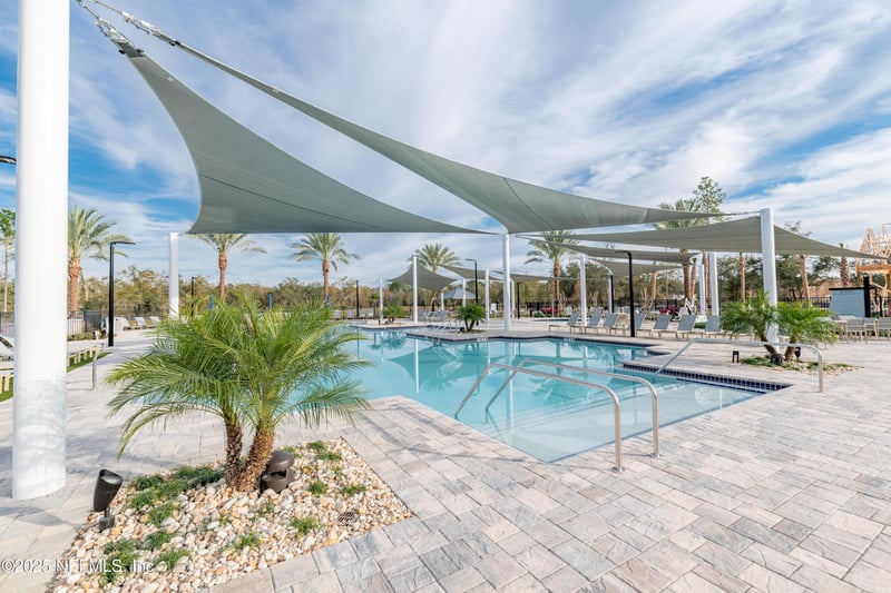 87 Merchant Ave, St Johns, FL 32259