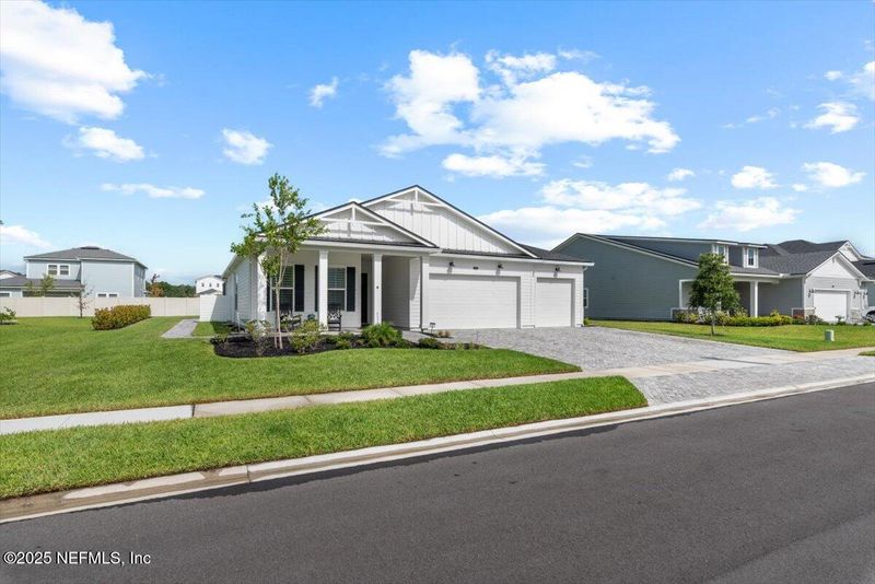 87 Tradesman Ln, St Johns, FL 32259