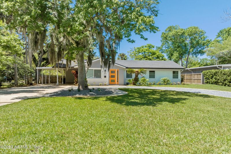 870 Seminole Rd, Atlantic Beach, FL 32233