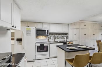 8719 Como Lake Dr #8719, Jacksonville, FL 32256