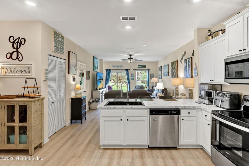 874 Capitol Pw, Jacksonville, FL 32218
