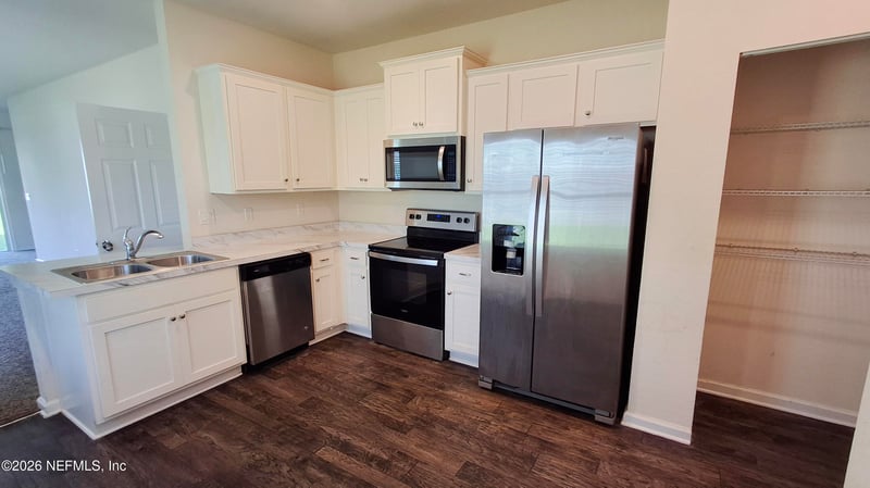 878 Capitol Pw, Jacksonville, FL 32218